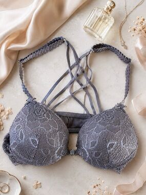 La Vie en Rose Front‑Closure Lace Push Up Bra